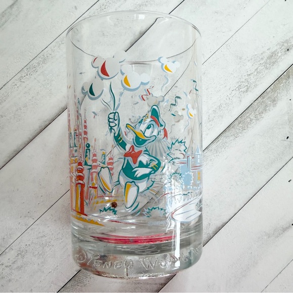 McDonald's Other - Vintage Walt Disney World 25th Anniversary Donald Duck McDonalds Collector Glass